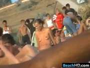Секс нудистов на пляже смотреть видео
